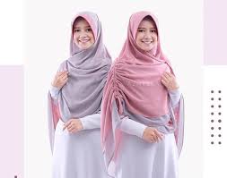 Kain ciffon atau sifon adalah kain yang memiliki tekstur yang lebut dan agak tipis. Kain Ceruti Seperti Apa Inilah Penjelasan Dan Contoh Gambar Pusathijabterbaru