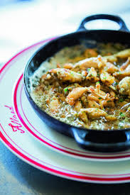 Cuisses De Grenouilles A La Mere Allard Par Laetitia Rouabah Recette Idee Recette Plat Sans Viande Cuisse De Grenouille Recette