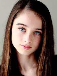 Actress lisa bonet's real mother is in fact a white jewish woman. Raffey Cassidy Photo Raffey Cassidy Dark Hair Blue Eyes Brown Hair Blue Eyes Girl Brown Hair And Grey Eyes