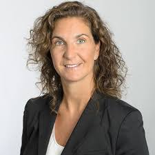 Sandra Linder's Instagram, Twitter & Facebook