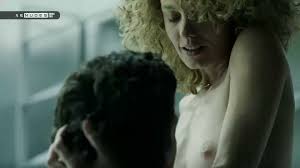 Esther Acebo nua pelada cena de sexo em La Casa de Papel. - AENUDES