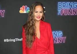 كريسي تيغن (chrissy teigen)، عارضة ازياء امريكية، من مواليد يوم 30 نوفمبر 1985 في ولاية يوتا ـ الولايات المتحدة. Ø¹Ø§Ø±Ø¶Ø© Ø£Ø²ÙŠØ§Ø¡ ØªÙ†Ø§Ø´Ø¯ Ø¨Ø§ÙŠØ¯Ù† Ø¨Ø§Ù„ØªÙˆÙ‚Ù Ø¹Ù† Ù…ØªØ§Ø¨Ø¹ØªÙ‡Ø§ Ø¹Ù„Ù‰ ØªÙˆÙŠØªØ± Alghad