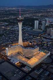 Getting A Great Deal In Las Vegas At The Stratosphere Hotel Las Vegas Las Vegas Stratosphere Hotel Las Vegas City Las Vegas Hotels