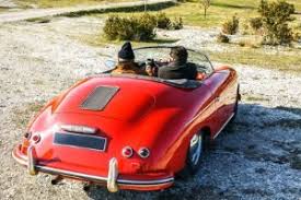 Auch wenn ihr mit der politur etwas auf das autoauftragt, so ist es dennoch ein schleifvorgang. Auto Polieren Und Lack Richtig Reinigen Autopflege 2021