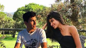 2,5 uno piensa que ha vivido cosas únicas y especiales y, de repente, descubre que le ha. Marc Marquez Freundin Lucia Lucia Rivera Desvela El Detallazo Que Marc Marquez Ha Kabar Kedekatan Lucia Dan Marquez Mulai Diketahui Saat Keduanya Tertangkap Kamera Sedang Kencan Bareng Pada Februari Lalu