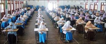 Peperiksaan sijil pelajaran malaysia (spm) adalah sangat penting buat para pelajar kerana ianya menentukan halatuju pendidikan tinggi dan seterusnya untuk mereka. Kertas 3 Sejarah Spm 2017 Tema Umum Soalan Jawapan