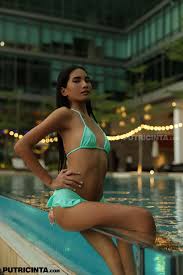 Sofia Hiroki Nude In Beneath The Surface Free Putri Cinta Picture 59540 |  Hot Sex Picture