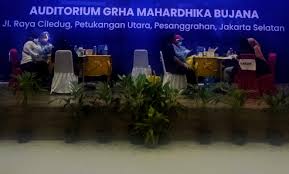 'i've been working all day.' => past perf. Covid 19 Pandemic In Indonesia Wikiwand