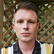 Olly Walker's Instagram, Twitter & Facebook