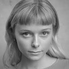 Phoebe Horne's Instagram, Twitter & Facebook