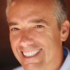 Ali Sommer's Instagram, Twitter & Facebook