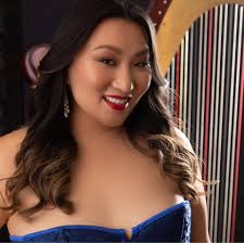 Harpist Sarah Thompson