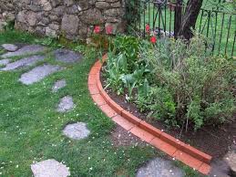 bordures de jardin bordure jardin bordure de brique jardin massif