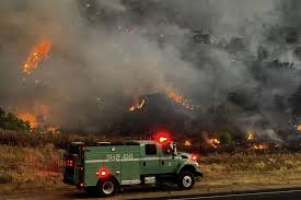 California Wildfire EXPLODES! New Evacuations Ordered NOW! - Imagen principal del artículo