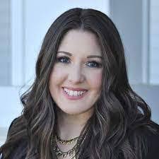 Tara Cardoza's Instagram, Twitter & Facebook