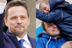 For faster navigation, this iframe is preloading the wikiwand page for rafał trzaskowski. Rafal Trzaskowski Zapozowal Z Dwojka Swoich Dzieci Bycie Ich Ojcem To Najlepsze Co Moglem Sobie Wyobrazic