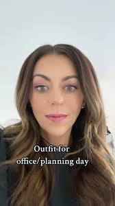 Jennifer Marchant's Instagram, Twitter & Facebook