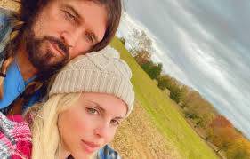 Billy Ray Cyrus Believes Firerose Married Him For 'Financial' Reasons