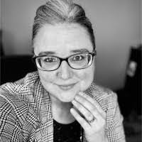 Lynne Barnard's Instagram, Twitter & Facebook