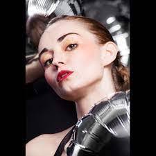 Lisa Forner's Instagram, Twitter & Facebook