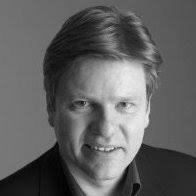 A list of who Weronika Lukasiak is following