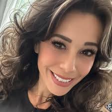 My sweet TV dad. He came to see us. He was the loudest and first to laugh.  He stood for the entire cast. And I love him for all of it.  #chicagothemusical