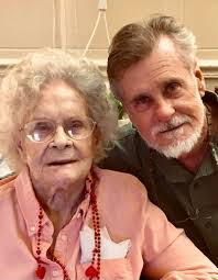 Lillie Sapp's Instagram, Twitter & Facebook