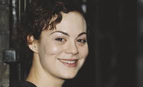 Nasce il 17 agosto 1968 a londra, inghilterra, uk. Okh8zfxmxffsfm