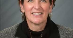 Elizabeth Palmatier's Instagram, Twitter & Facebook