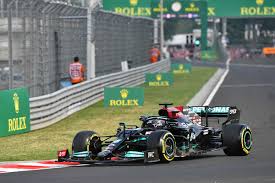 The terms podium position and podium finish are often used to describe drivers in the top three positions during the race, and at the finish respectively. F1 Veja Classificacao Apos Gp Da Hungria E Eliminacao De Vettel