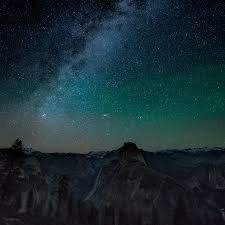 Wallpaper Weekends Night Sky Over Yosemite For Mac Ipad Iphone And Apple Watch