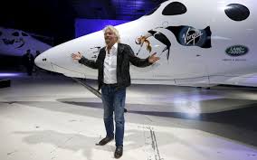 La fecha de lanzamiento, en el que bezos estará acompañado de su hermano, se ha programado 15 días después de su marcha como consejero delegado de amazon. Richard Branson Se Adelanta A Jeff Bezos En Su Plan De Viajar Al Espacio