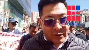 Sindicatos de salud se movilizan en contra del traspaso del seguro de salud  de los trabajadores municipales de La Paz de la CNS a la Caja Cordes.