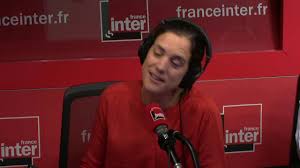 Je 03 et lu 21 nov 2016 au théâtre de cornouaille à quimperavec l'art de balancer des horreurs sans en avoir l'air, l'humoriste blanche gardin fait. Blanche Gardin Sur C8 Un Spectacle Aussi Cru Qu Hilarant Capture D Ecrans Youtube