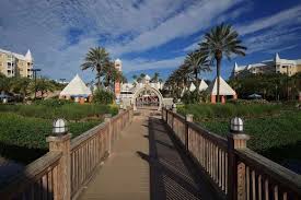 Book Hilton Grand Vacations At Seaworld In Orlando Hotels Com In 2020 Vacation Sea World Orlando Hotel