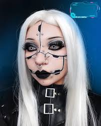 𝑽𝒂𝒏𝒏 𝑪𝒂𝒔𝒕𝒍𝒆