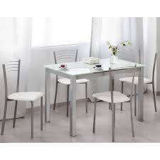Una mesa de comedor de cristal o una mesa de centro de cristal son dos ejemplos típicos del uso de los cristales para mesas proporcionan una protección para evitar que se rayen o se deterioren las cristal para mesa de madera. Mesa Cocina Cristal Extensible Estocolmo Merkahome Com Mesas De Cocina Extensibles Mesas De Cocina Mesas De Comedor Extensibles