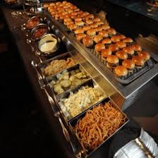 10 Wedding Food Ideas That Will Please Every Guest With Images Buffet Food Wedding Buffet Wedding Food