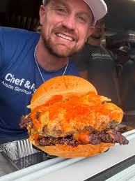 Here are 11 of my favorite things I ate at Houston-area restaurants in  September, presented in no particular order. 1. Margherita pizza at  @coastline_htx 2. Burger with kimchi sauce at @chefaustinsimmons  @chefandrancher