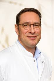 Als älterer Mensch im Krankenhaus: Vorbereitung, Begleitung, Behandlung