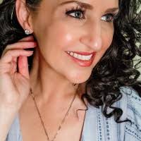 50+ "Laura (mama)" profiles