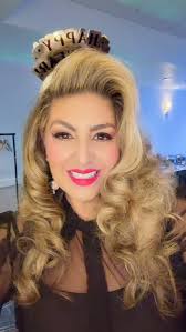 Happy New Year. 🎆 Wishing you joy, health and 💗 love each day of the  year.