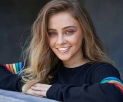 Josephine langford was born in perth, western australia, and raised in applecross, a riverside suburb of perth. Josephine Langford Bio Facts Family Life Achievements