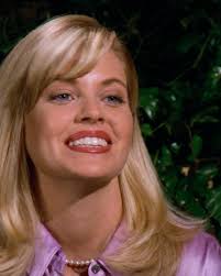 Kristin Bauer van Straten may have played Gillian—aka “Man Hands”—but those  beefy mitts you saw cracking lobsters? Not hers. The actual hands belonged  to James Rekart, a crew member who literally lent