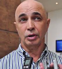 CARLOS CANTÓN ZETINA: JAIME MIER Y TERÁN "INVIERTE" DINERO ROBADO PARA  COMPRAR UN CARGO