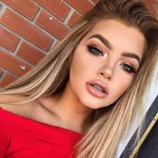 sophia mitchell (@sophiaupdated)