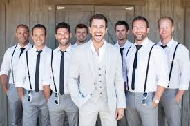 Si il y a bien un jour où votre look aura une importance découvrez les derniers tendances de costume mariage homme 2020 en visitant notre boutique en ligne. Costume Mariage Decontracte Pour Celebrer La Fete De L Amour