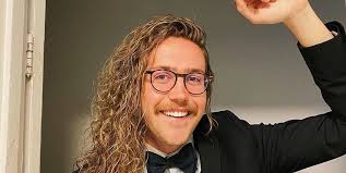 Matt Duff ramène le SHOW-rona Virus sur Instagram