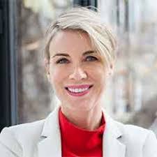 Jacqueline Ulrich's Instagram, Twitter & Facebook