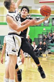 Versailles falls to CHCA